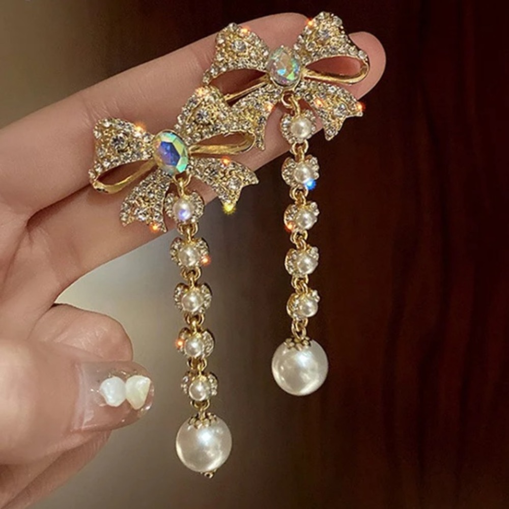 🌟 Gold Plated 14K Crystals Pearl Long Bow Earrings - Picture 1 of 7